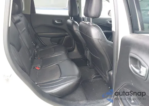 2018 Jeep Compass Latitude 4X4 из США, поврежденный, VIN 3C4NJDBB4JT206239